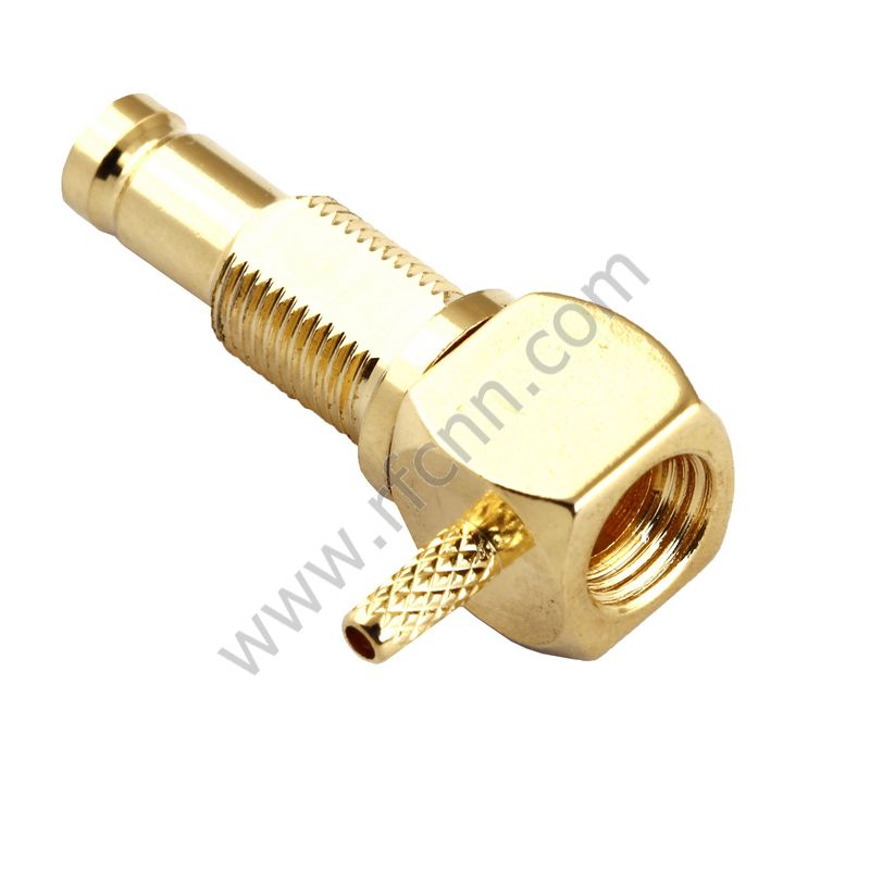 1.0 / 2.3 Enroulement d'un mâle d'angle droit pour le connecteur 1.13 RF